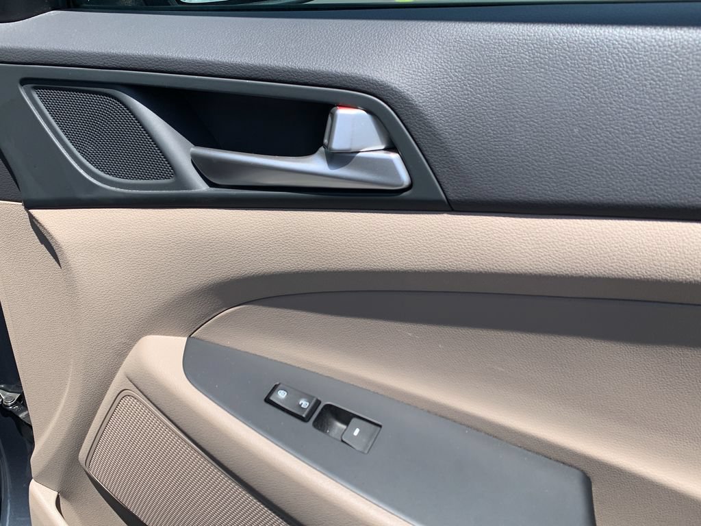 Used 2021 Hyundai Tucson SEL FWD image 34