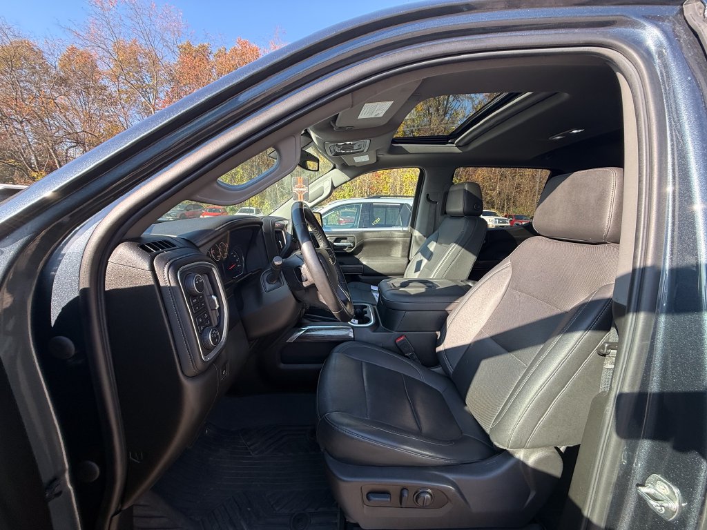 Used 2022 Chevrolet Silverado 1500 LTZ AWD/4WD image 12