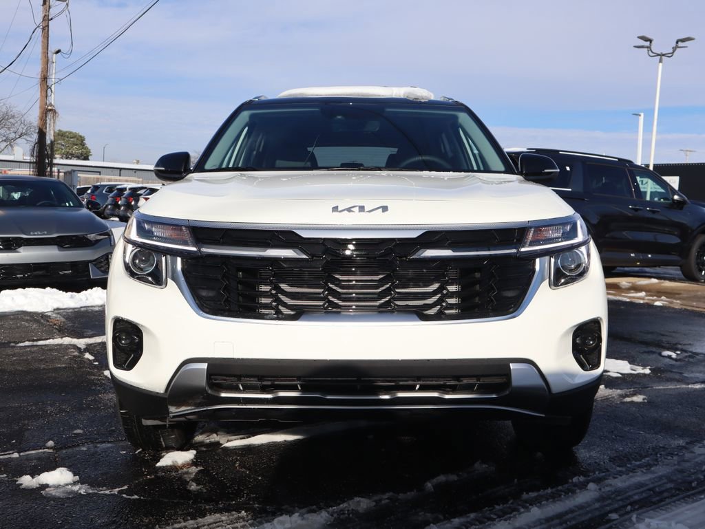 New 2026 Kia Seltos S AWD/4WD image 2