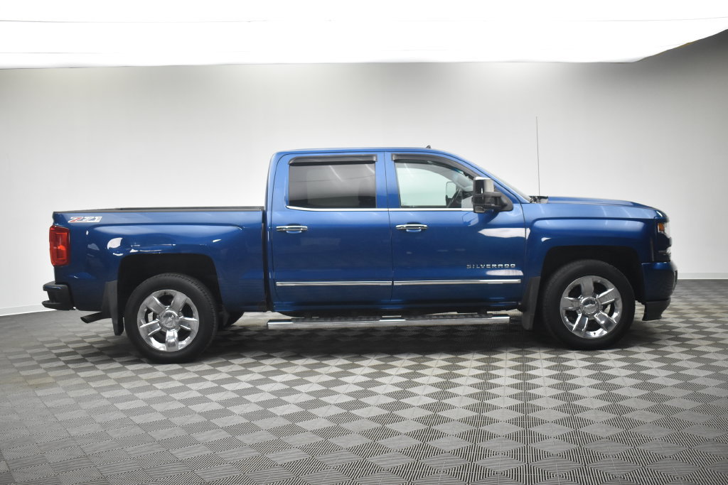 Used 2017 Chevrolet Silverado 1500 LTZ Z71 w/ LTZ Plus Package AWD/4WD image 9