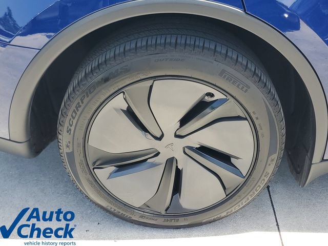 Used 2026 Tesla Model Y 2WD image 7