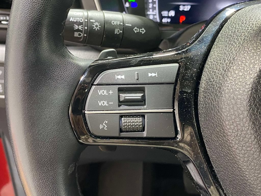 Used 2024 Honda Pilot Elite image 25