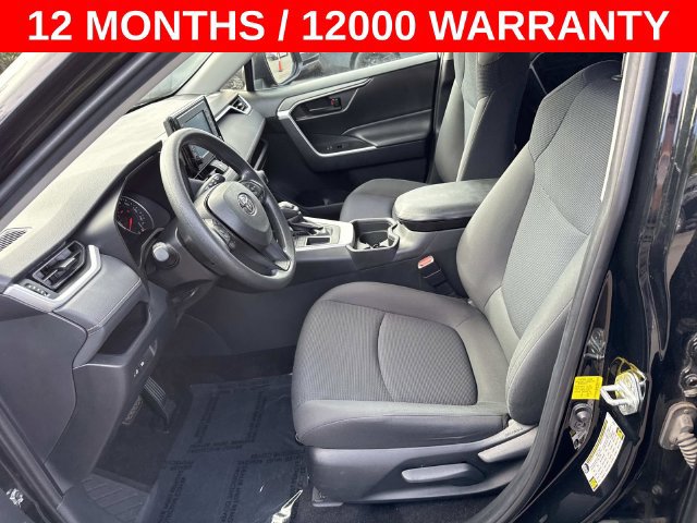 Used 2019 Toyota RAV4 LE FWD image 14