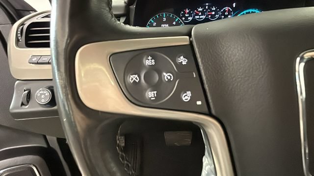 Used 2020 GMC Yukon XL Denali w/ Open Road Package AWD/4WD image 16