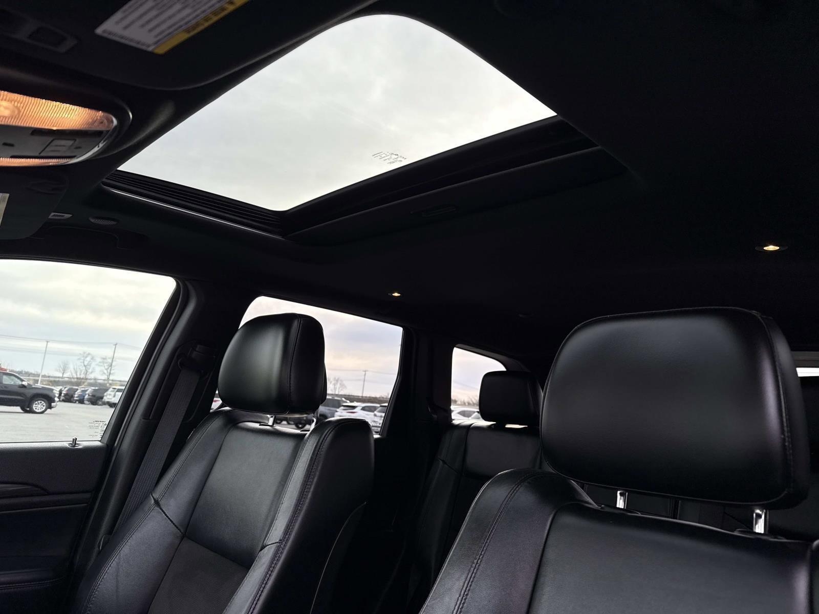 Used 2019 Jeep Grand Cherokee Altitude image 3