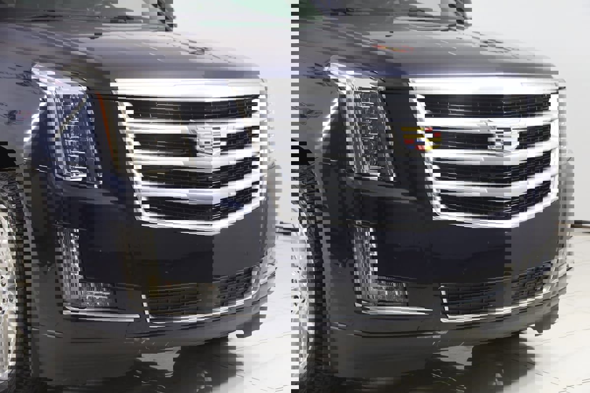 Used 2019 Cadillac Escalade ESV Premium Luxury AWD/4WD image 41