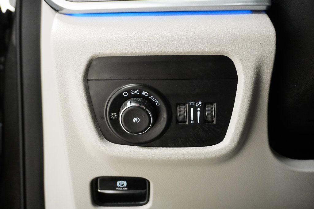 Certified 2022 Jeep Grand Cherokee L Overland w/ MOPAR Finishing Package image 24