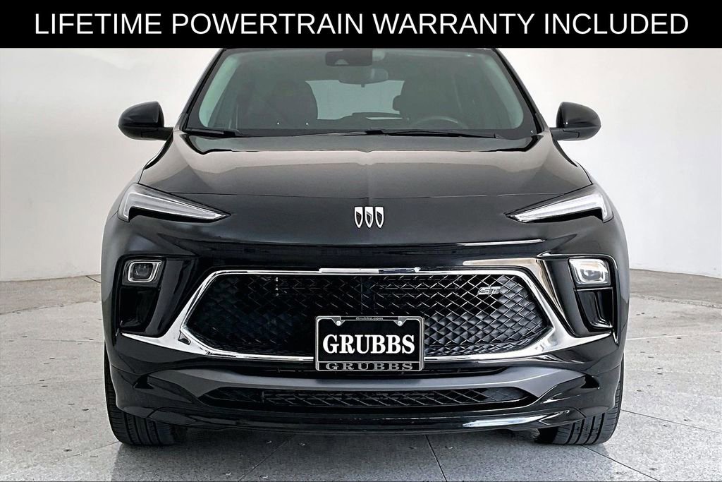 Used 2025 Buick Encore GX Sport Touring w/ Comfort Package FWD image 4