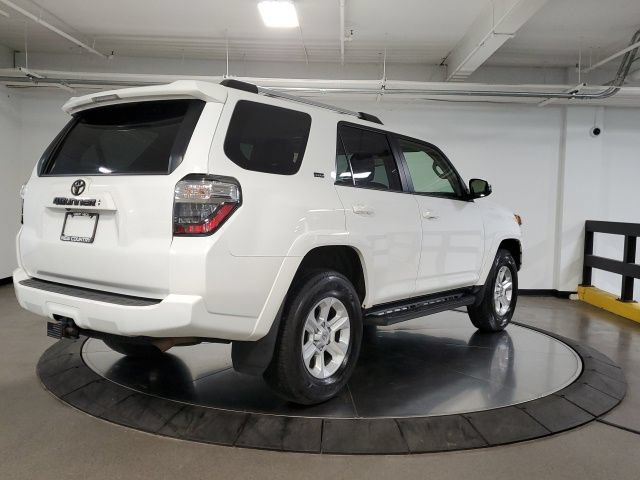 Used 2024 Toyota 4Runner SR5 Premium w/ Moonroof Package AWD/4WD image 17