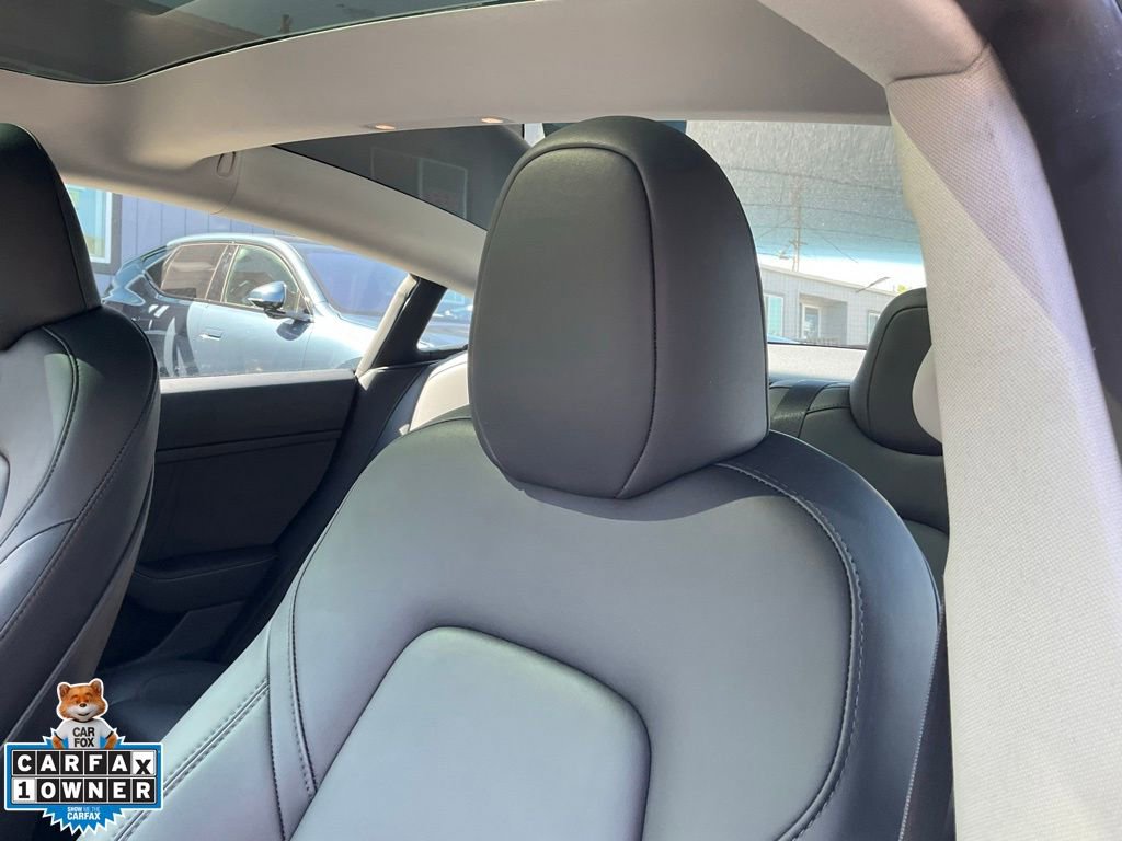 Used 2023 Tesla Model 3 Standard Range image 19