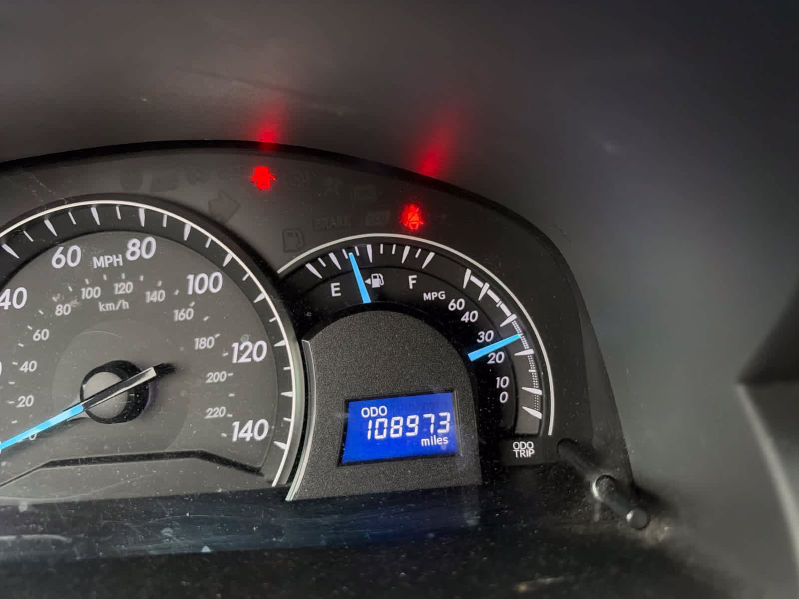 Used 2013 Toyota Camry LE FWD image 8
