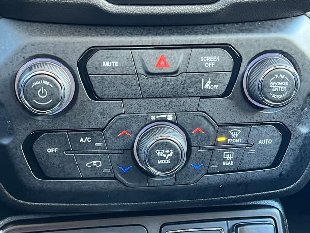 Used 2023 Jeep Renegade Latitude image 23