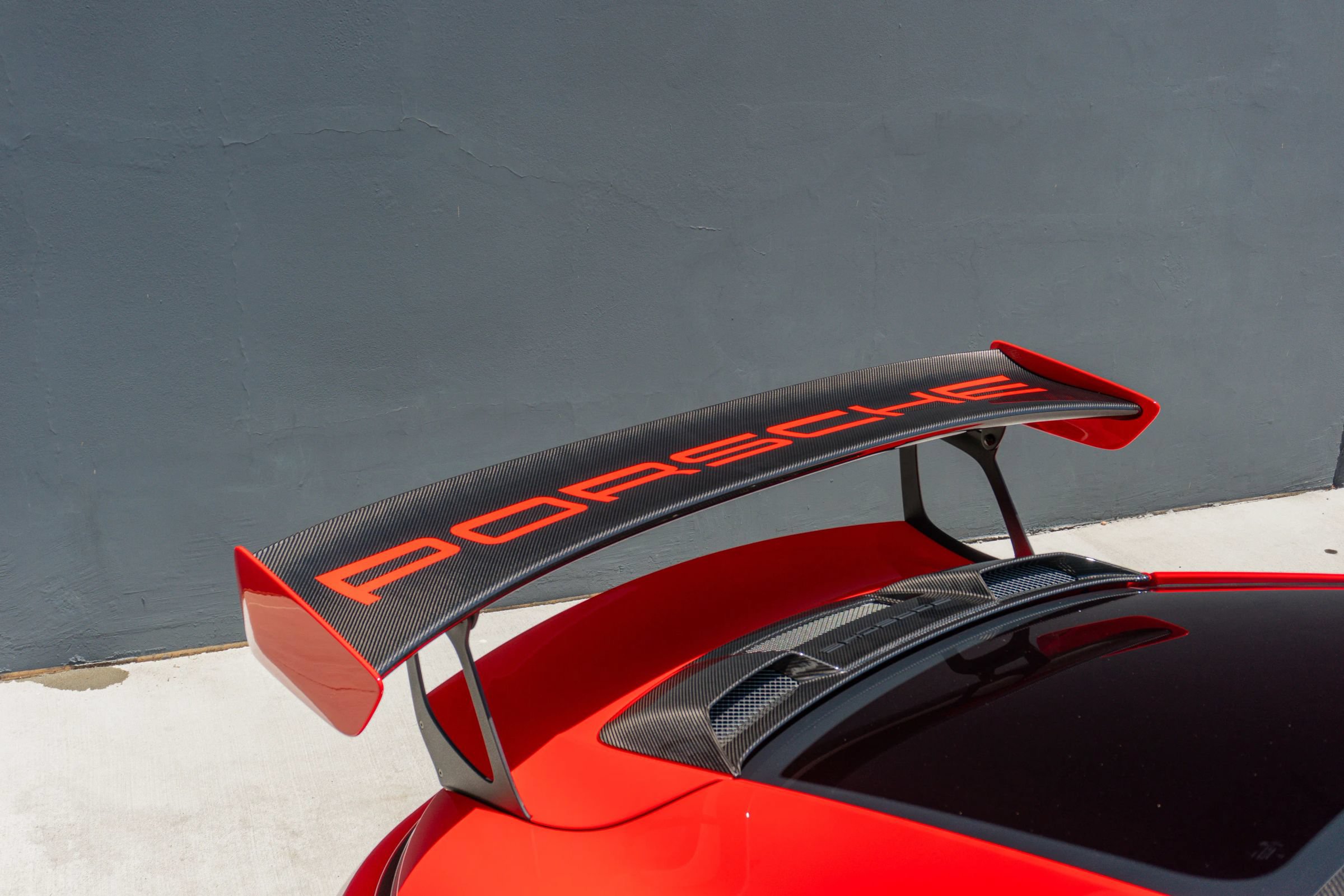 Used 2018 Porsche 911 GT2 RS RWD image 33