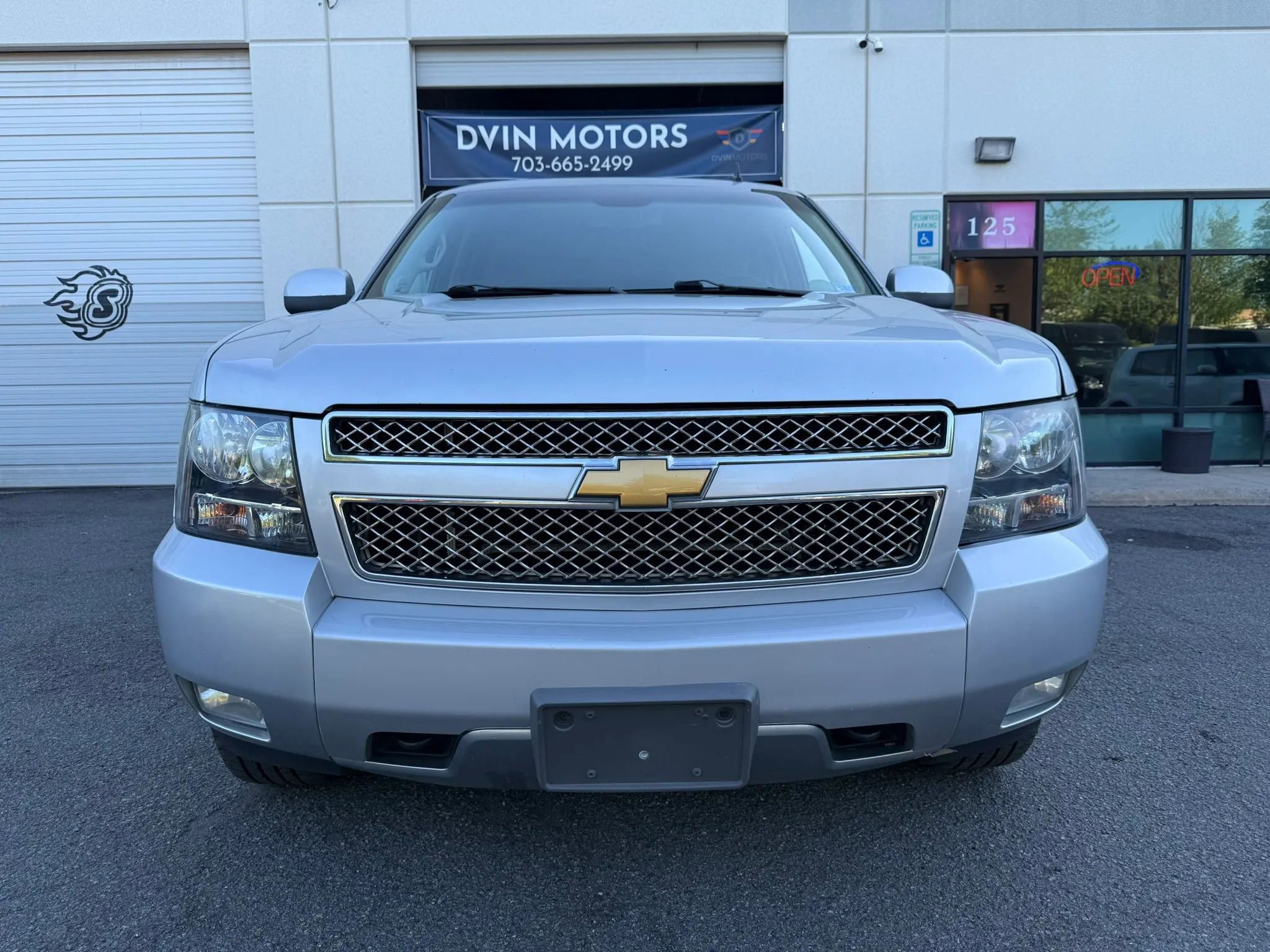 Used 2013 Chevrolet Suburban LT AWD/4WD image 6