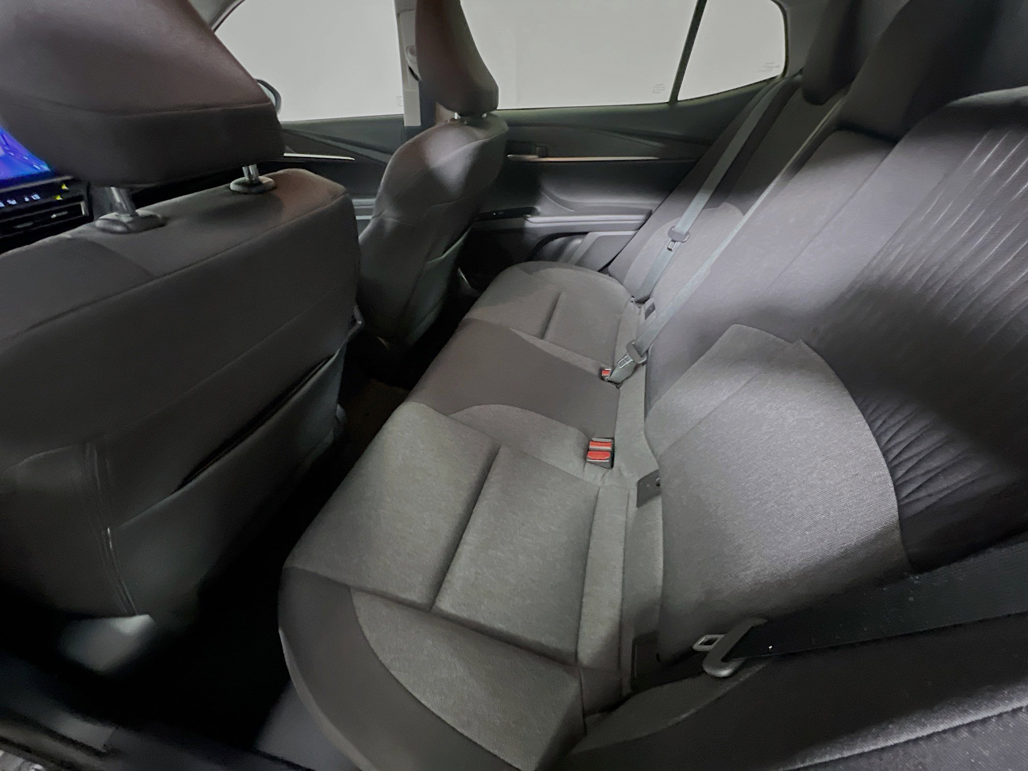 Used 2025 Toyota Camry LE w/ Convenience Package image 29