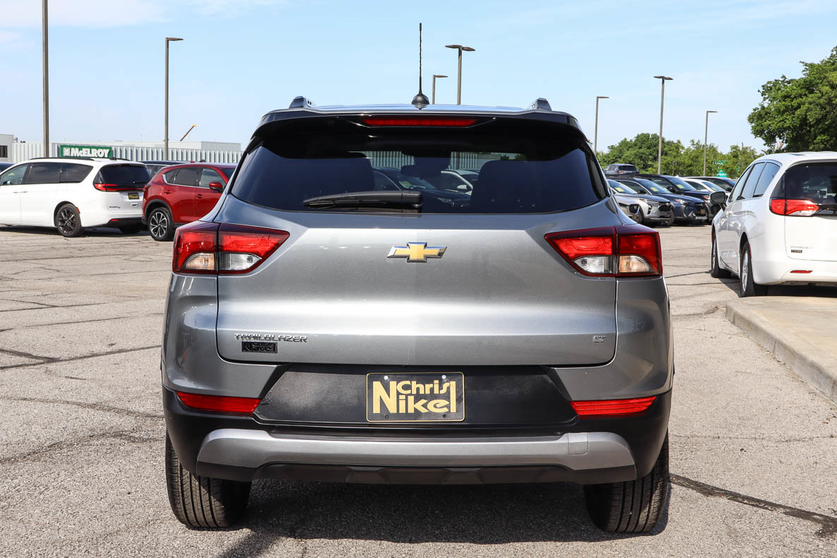 Used 2025 Chevrolet TrailBlazer LT FWD image 5