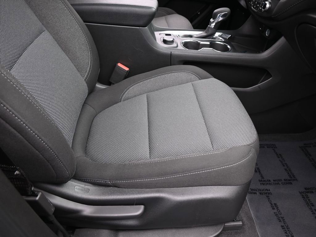 Used 2023 Chevrolet Traverse LT image 43