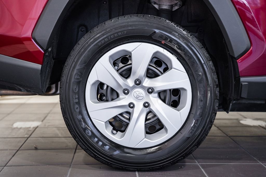 Used 2024 Toyota RAV4 LE image 14