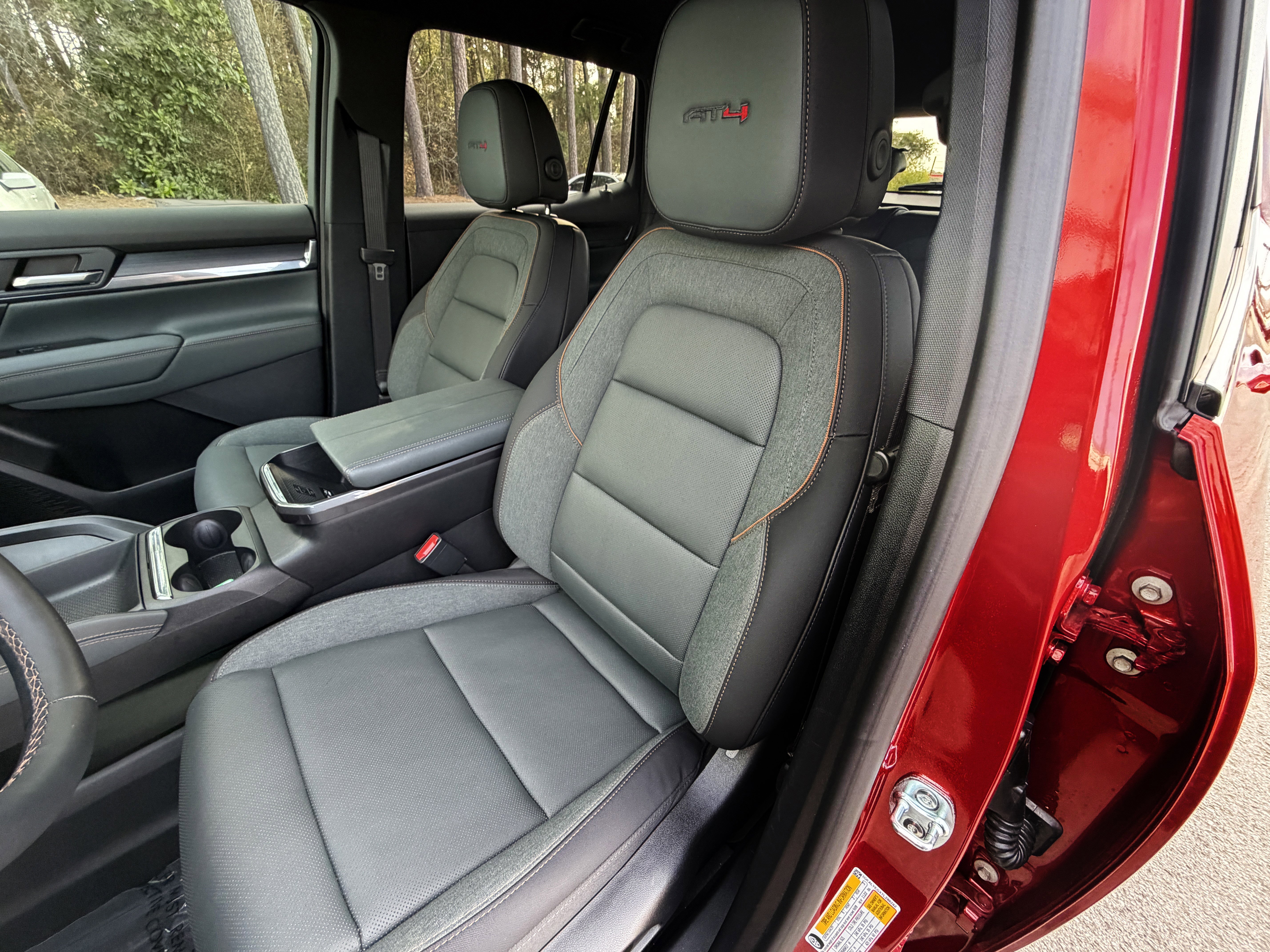 New 2026 GMC Terrain AT4 w/ Convenience Package III image 17