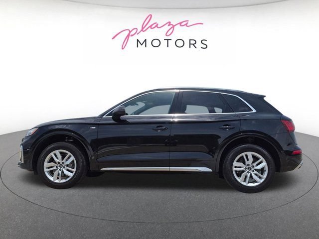 Certified 2023 Audi Q5 2.0T Premium w/ Convenience Package AWD/4WD image 8