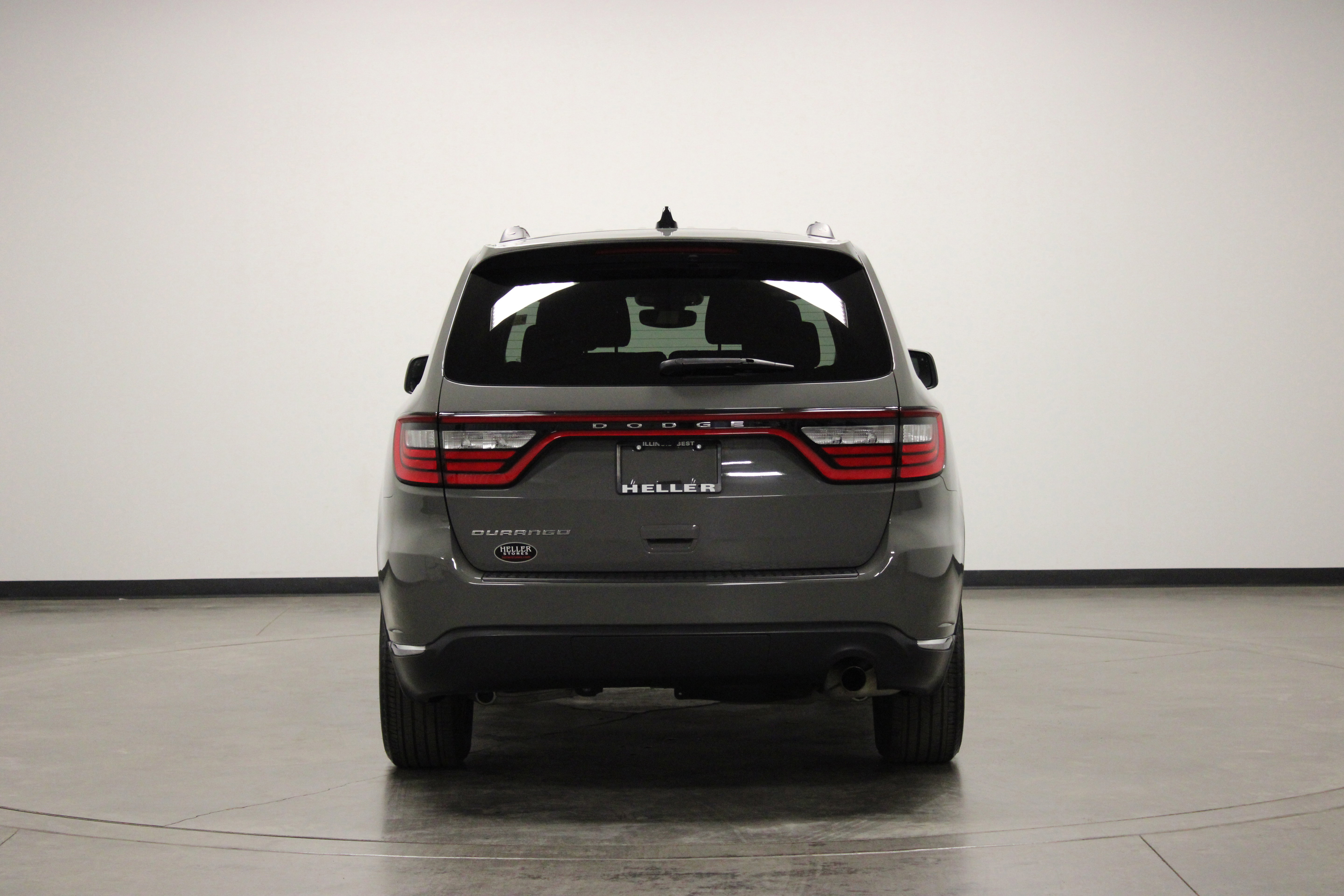 Used 2024 Dodge Durango SXT w/ 3rd Row Seating Group RWD image 7