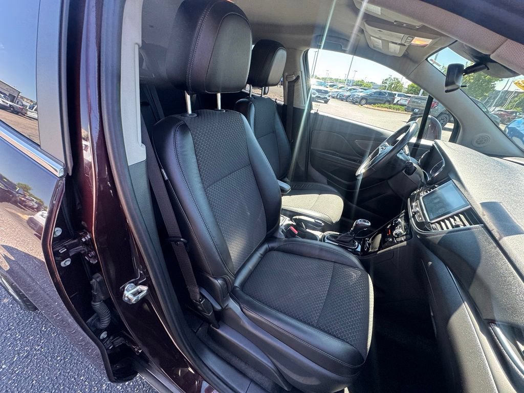 Used 2017 Buick Encore Preferred AWD/4WD image 18