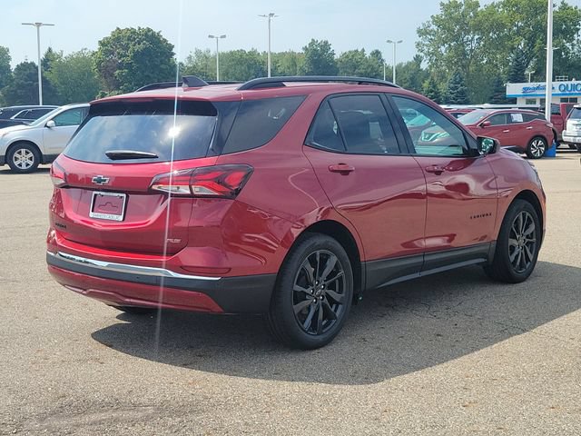 Used 2022 Chevrolet Equinox RS FWD image 3