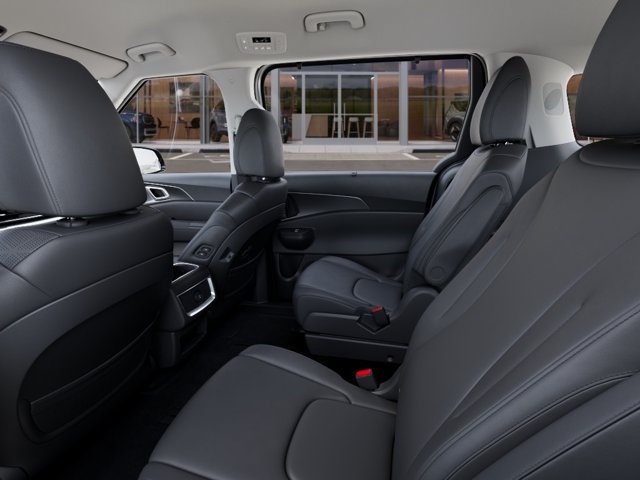 New 2027 Kia Carnival EX FWD image 18