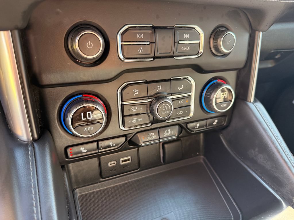 Used 2024 Chevrolet Tahoe LT AWD/4WD image 20