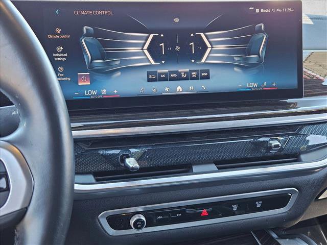 Used 2025 BMW X6 xDrive40i w/ Climate Comfort Package AWD/4WD image 15