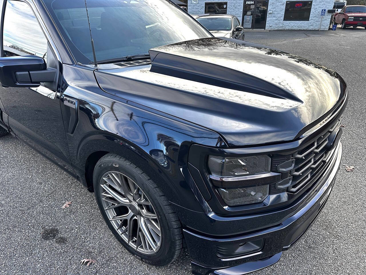 Used 2024 Ford F150 XL w/ Equipment Group 103A High image 11