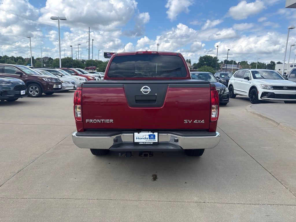 Used 2011 Nissan Frontier SV AWD/4WD image 6