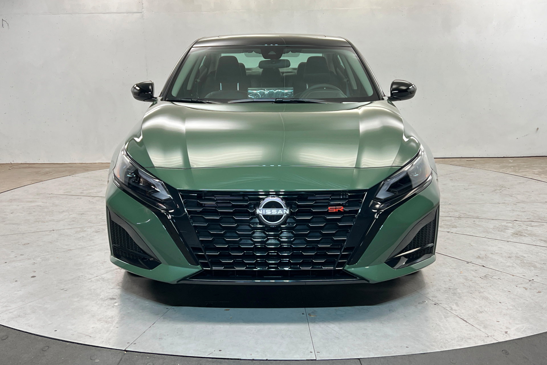 New 2026 Nissan Altima 2.5 SR w/ SR Midnight Edition Package FWD image 8