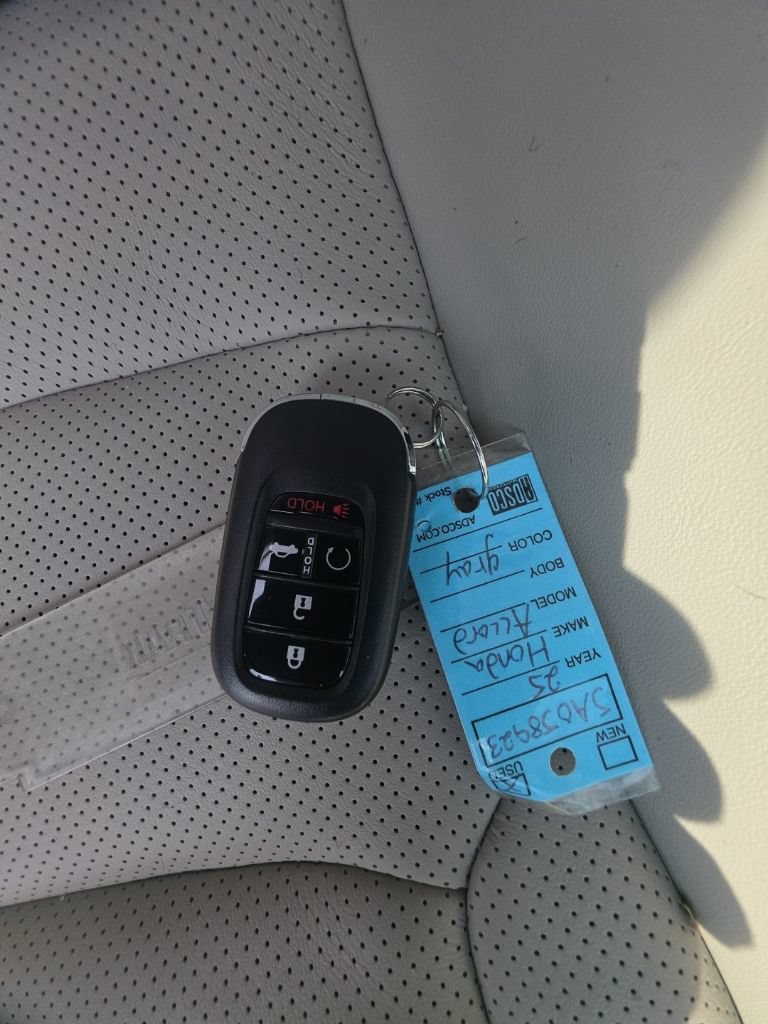 Used 2025 Honda Accord Touring image 33