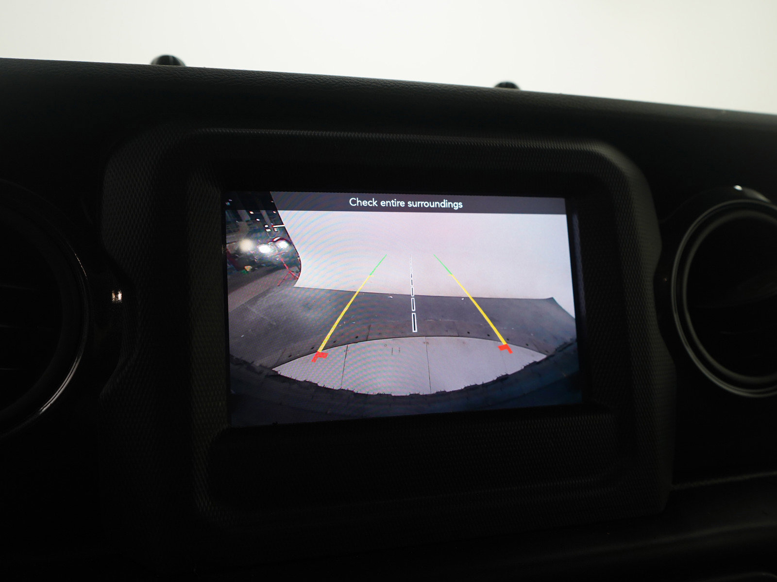 Used 2022 Jeep Wrangler Unlimited Sport image 23