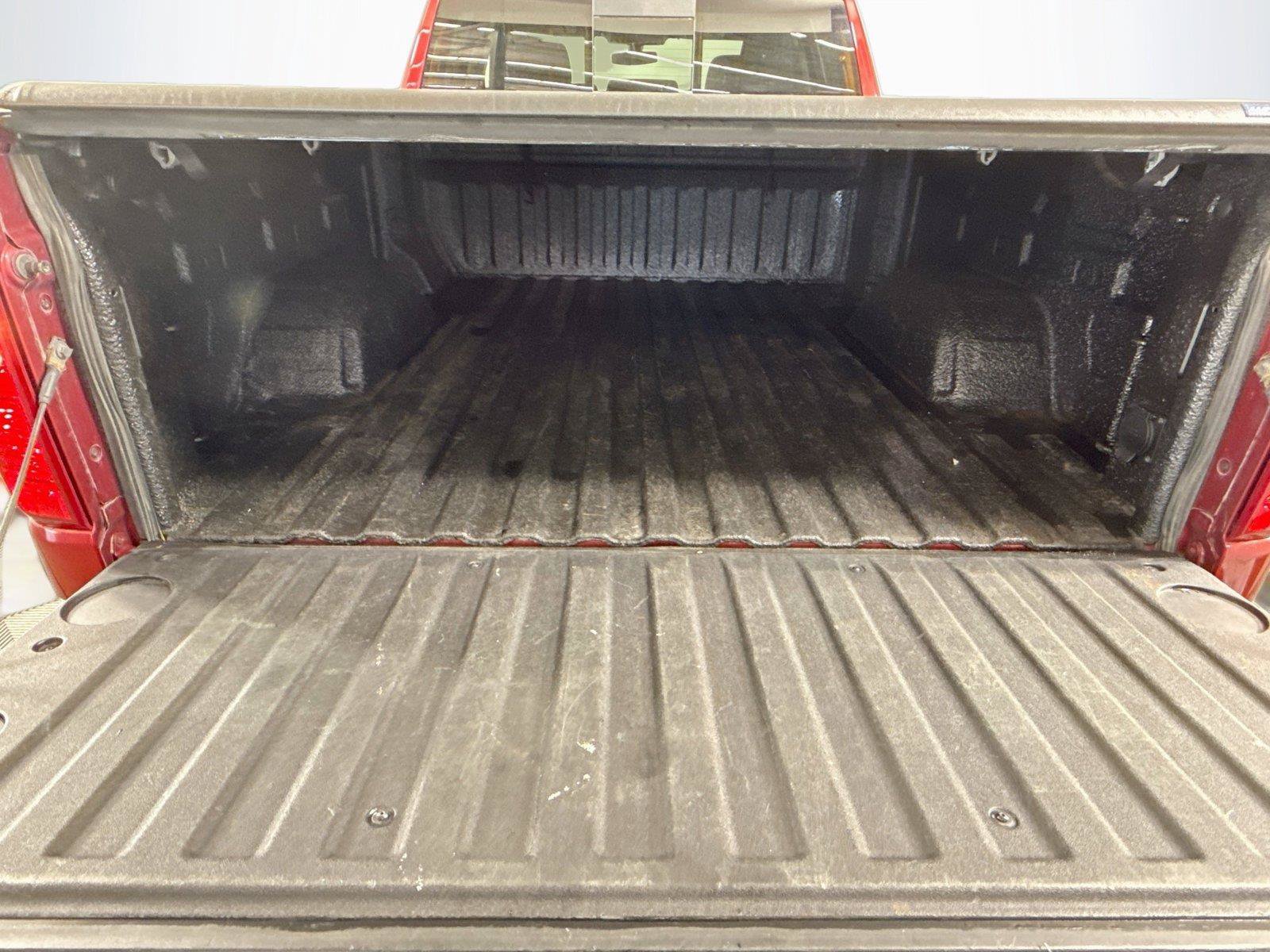 Used 2019 Chevrolet Silverado 1500 LT w/ All-Star Edition AWD/4WD image 17