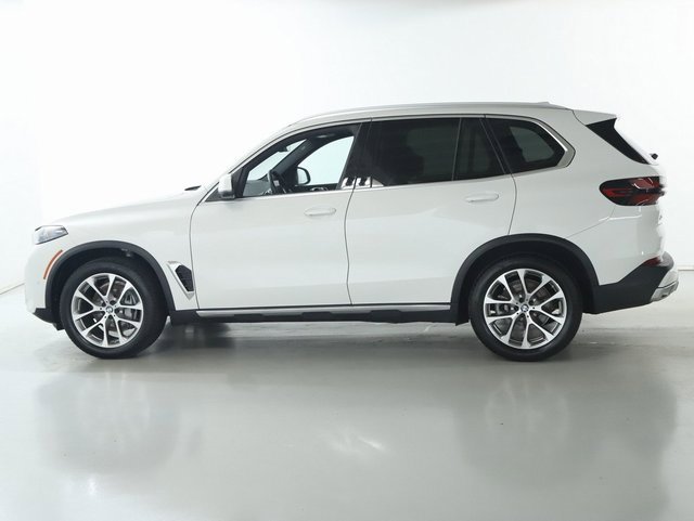 Used 2026 BMW X5 xDrive40i w/ Climate Comfort Package image 39