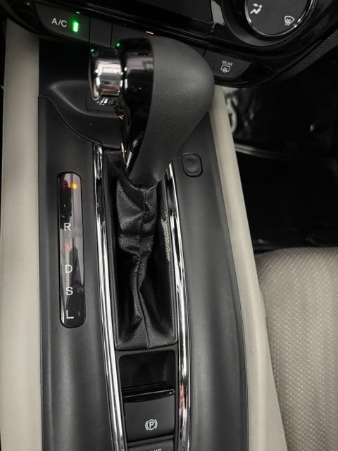 Used 2017 Honda HR-V LX image 22