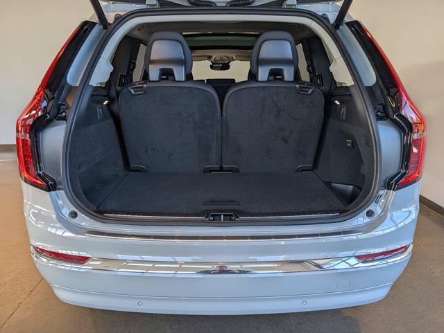 New 2026 Volvo XC90 B6 Plus w/ Protection Package Premier AWD/4WD image 32
