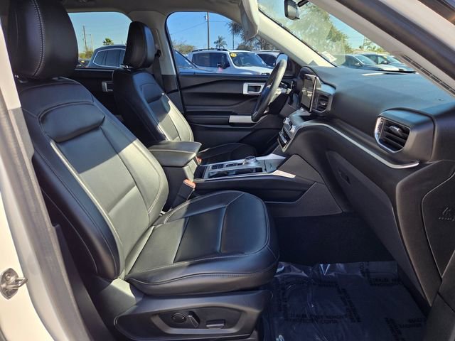 Used 2022 Ford Explorer XLT w/ Equipment Group 202A image 21