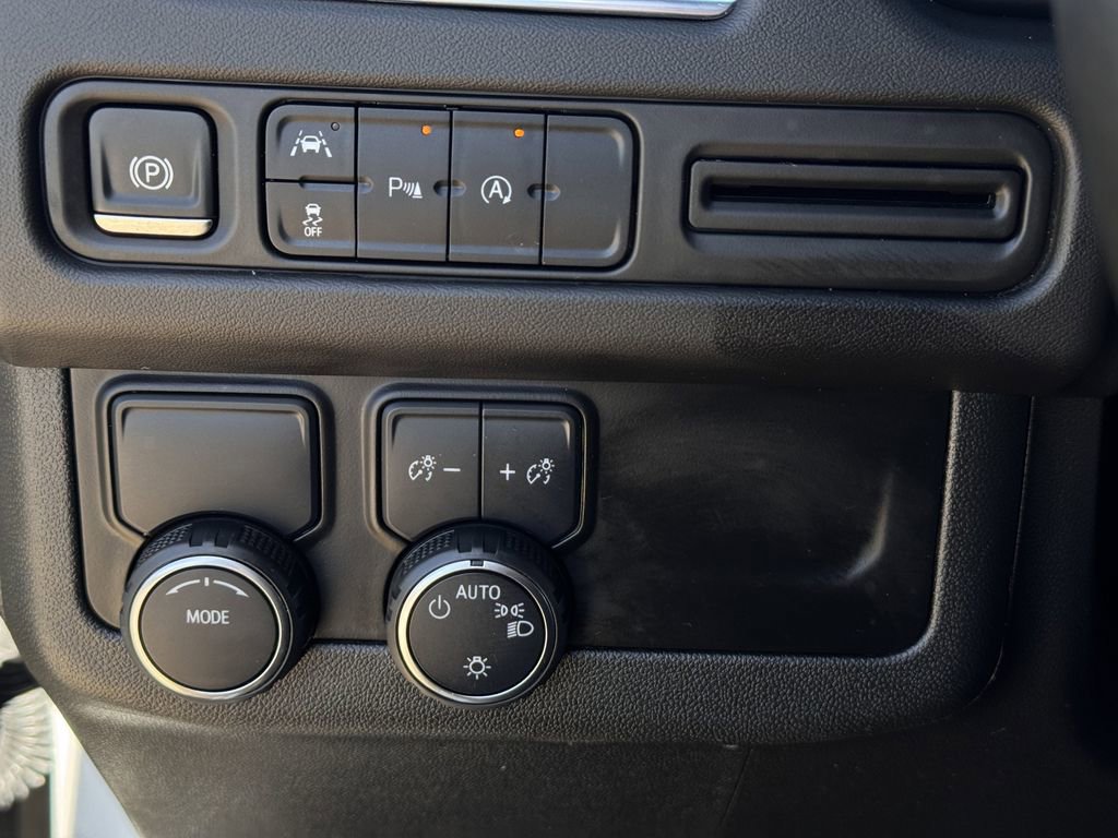 Used 2024 Chevrolet Tahoe Premier RWD image 22