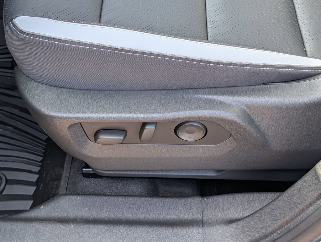 New 2026 Buick Envision Sport Touring AWD/4WD image 7