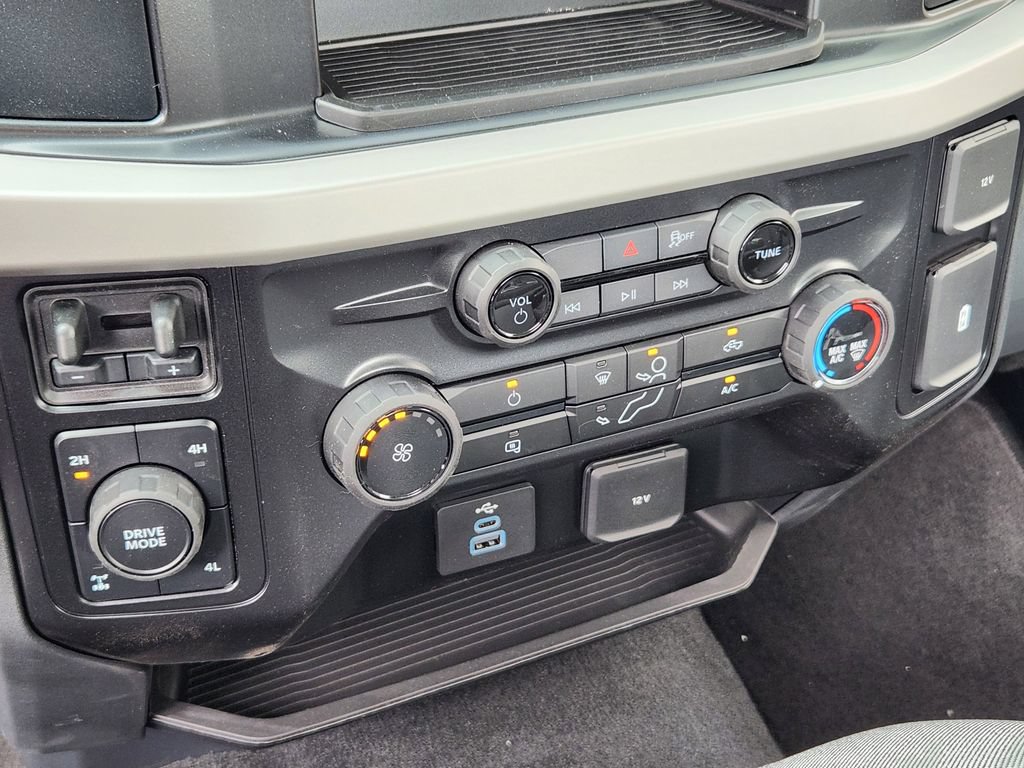 New 2026 Ford F250 XL w/ STX Appearance Package AWD/4WD image 25