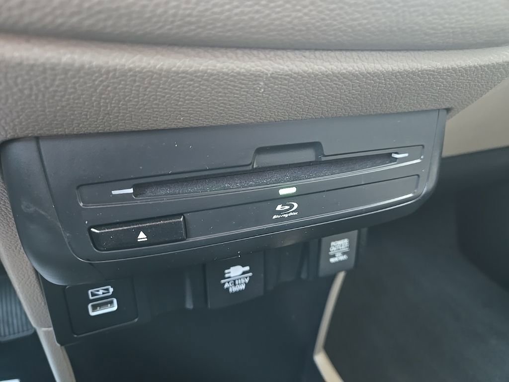 Used 2024 Honda Odyssey Elite image 63