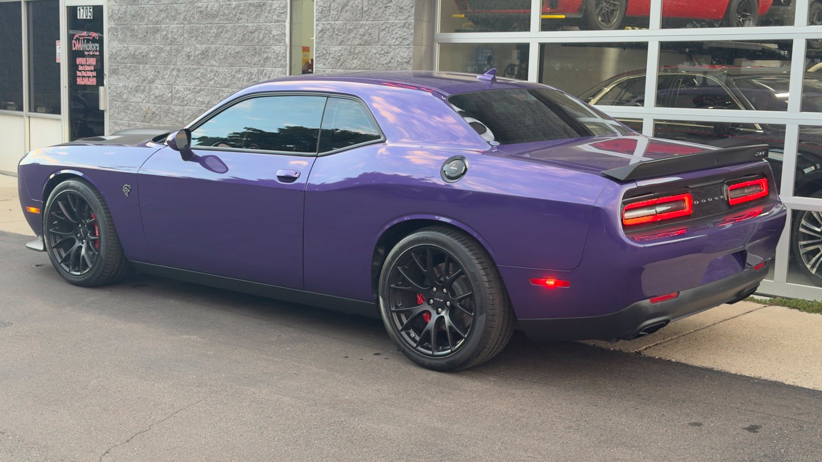 Used 2016 Dodge Challenger SRT Hellcat RWD image 6