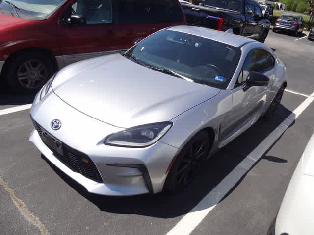 Used 2022 Toyota GR86 Premium RWD image 6
