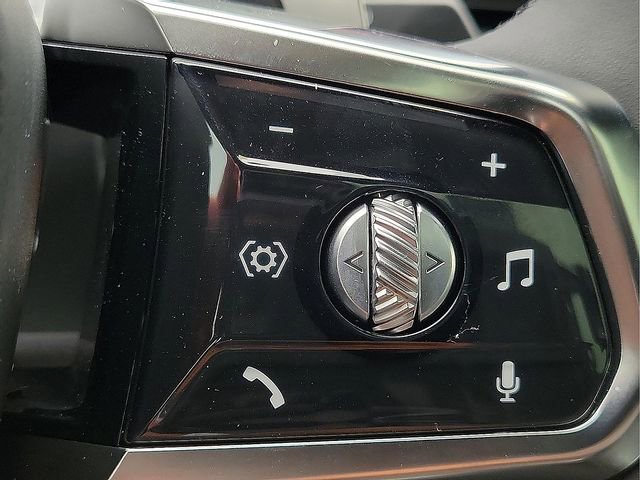 New 2026 BMW 740i RWD image 26