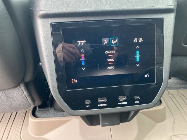 Used 2025 GMC Yukon XL Denali Ultimate w/ LPO, Floor Liner Package image 33