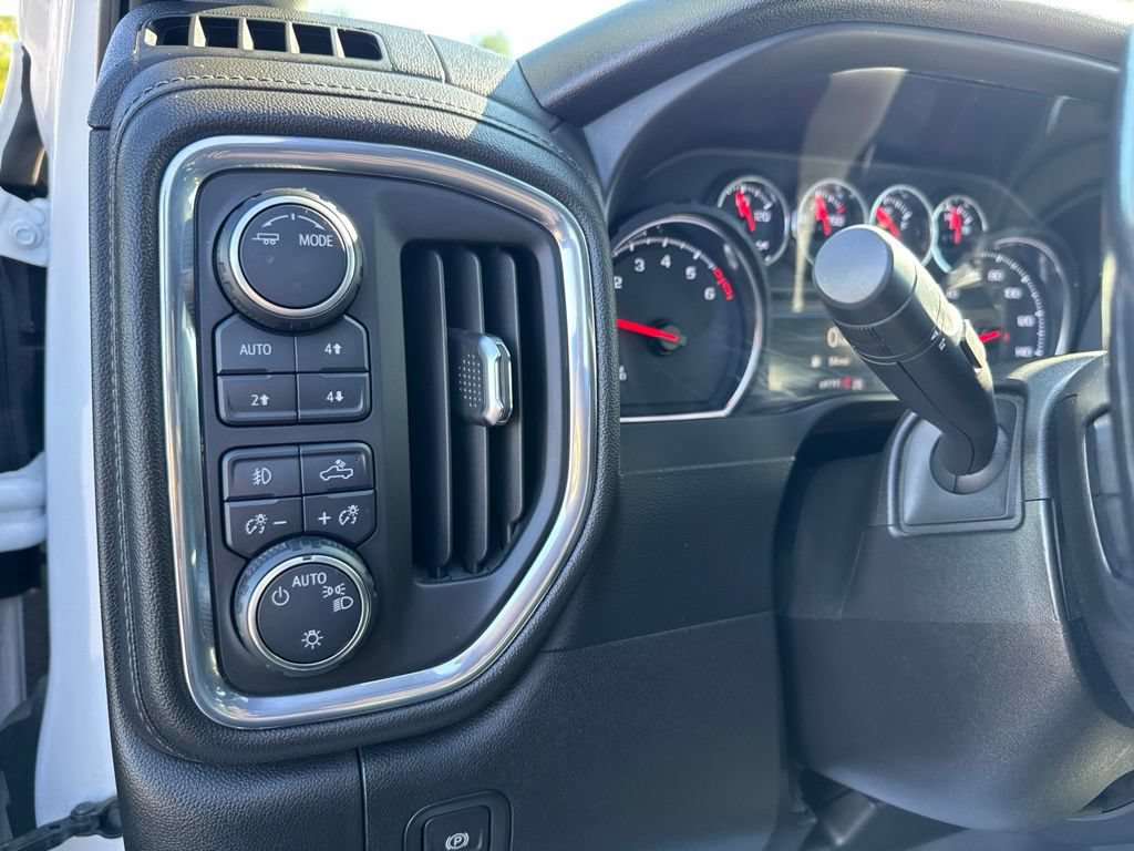 Used 2021 Chevrolet Silverado 1500 LT Trail Boss w/ Convenience Package II AWD/4WD image 27