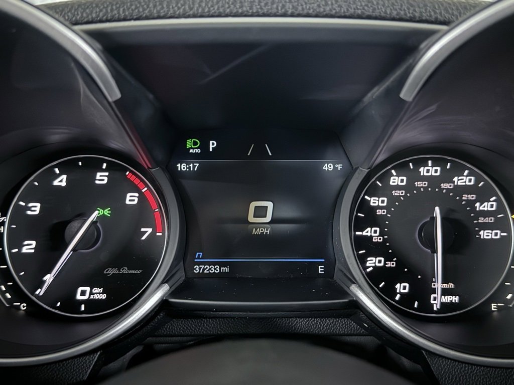 Used 2022 Alfa Romeo Giulia Veloce image 27